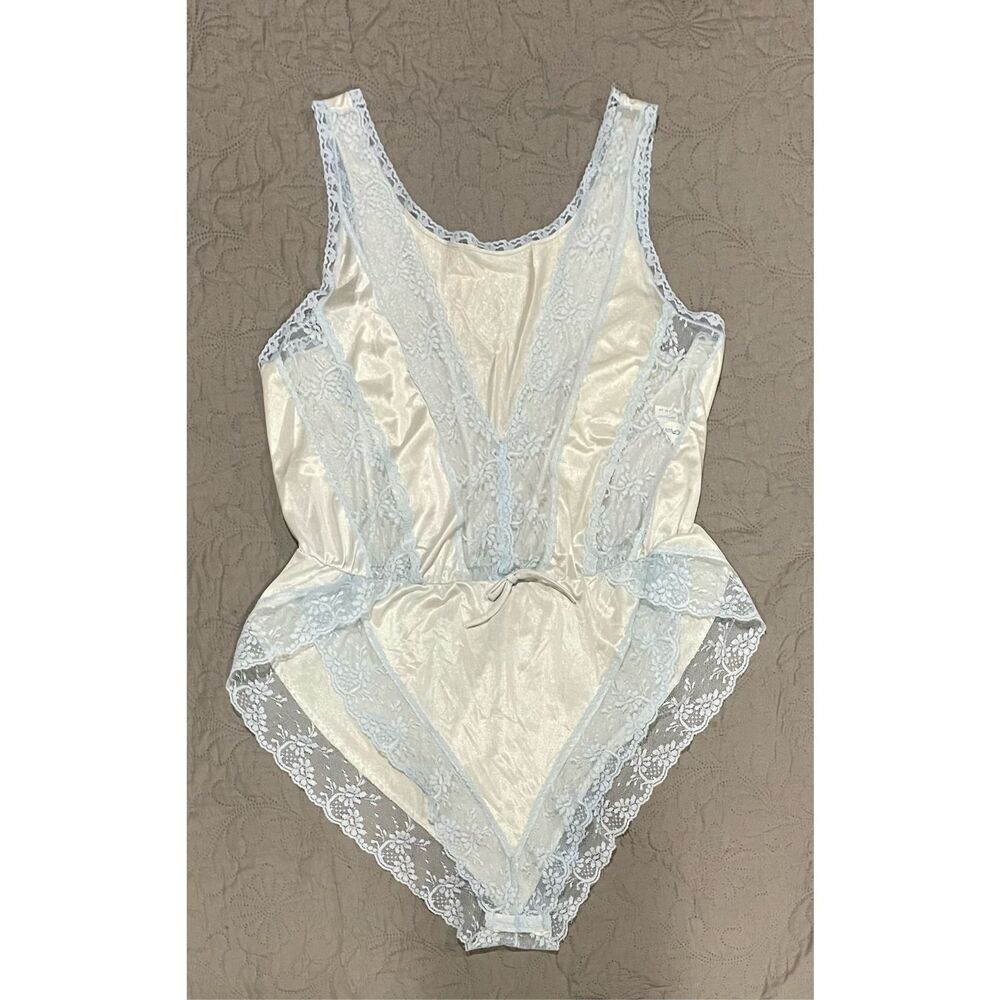 JCPenney Vintage Lingerie Mediums Blue and White